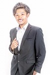 瑛人